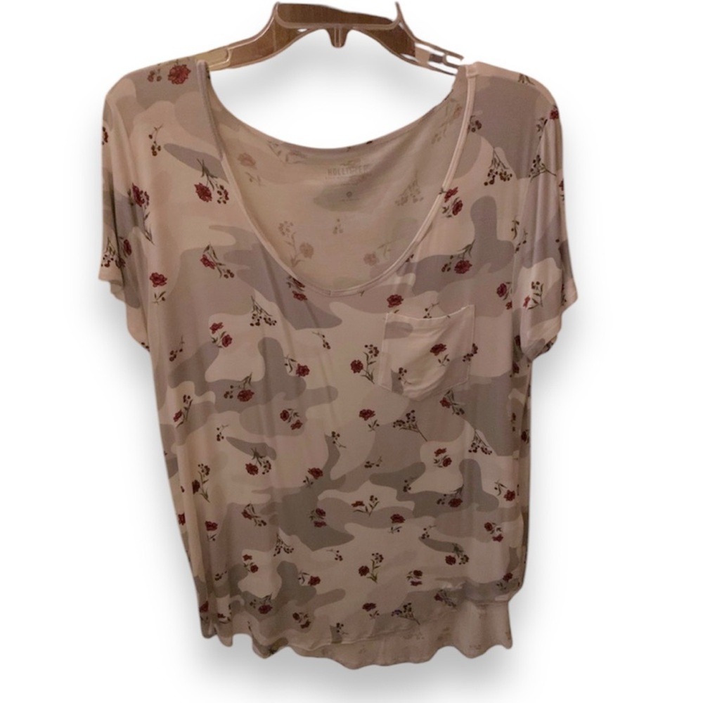 Hollister Must Have Easy Tee Size M